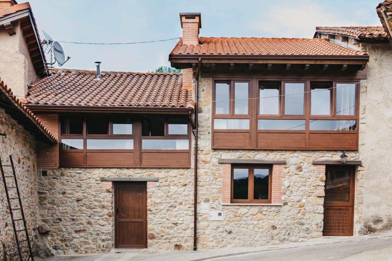 EL CORRAL DEL CARTERU - Casa Rosales Villa Infiesto Exterior foto